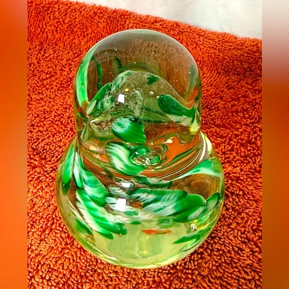 Vintage Art Glass Paperweight Chunky Glass Bird Clear With Green & Wht Swirls - Picture 2 of 6